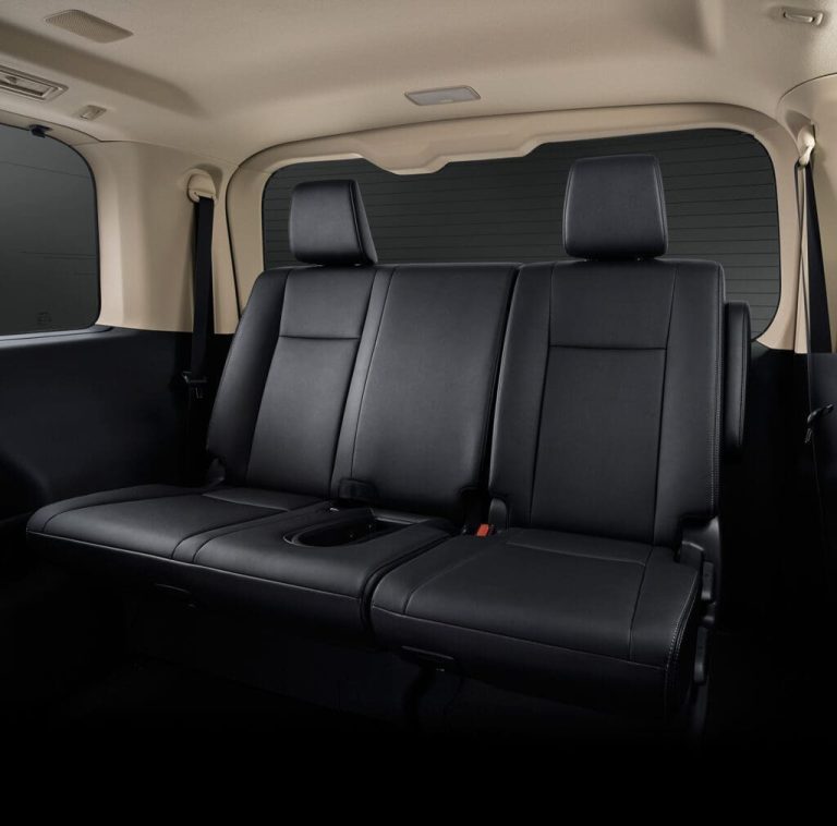 Toyota GranAce 商務座椅