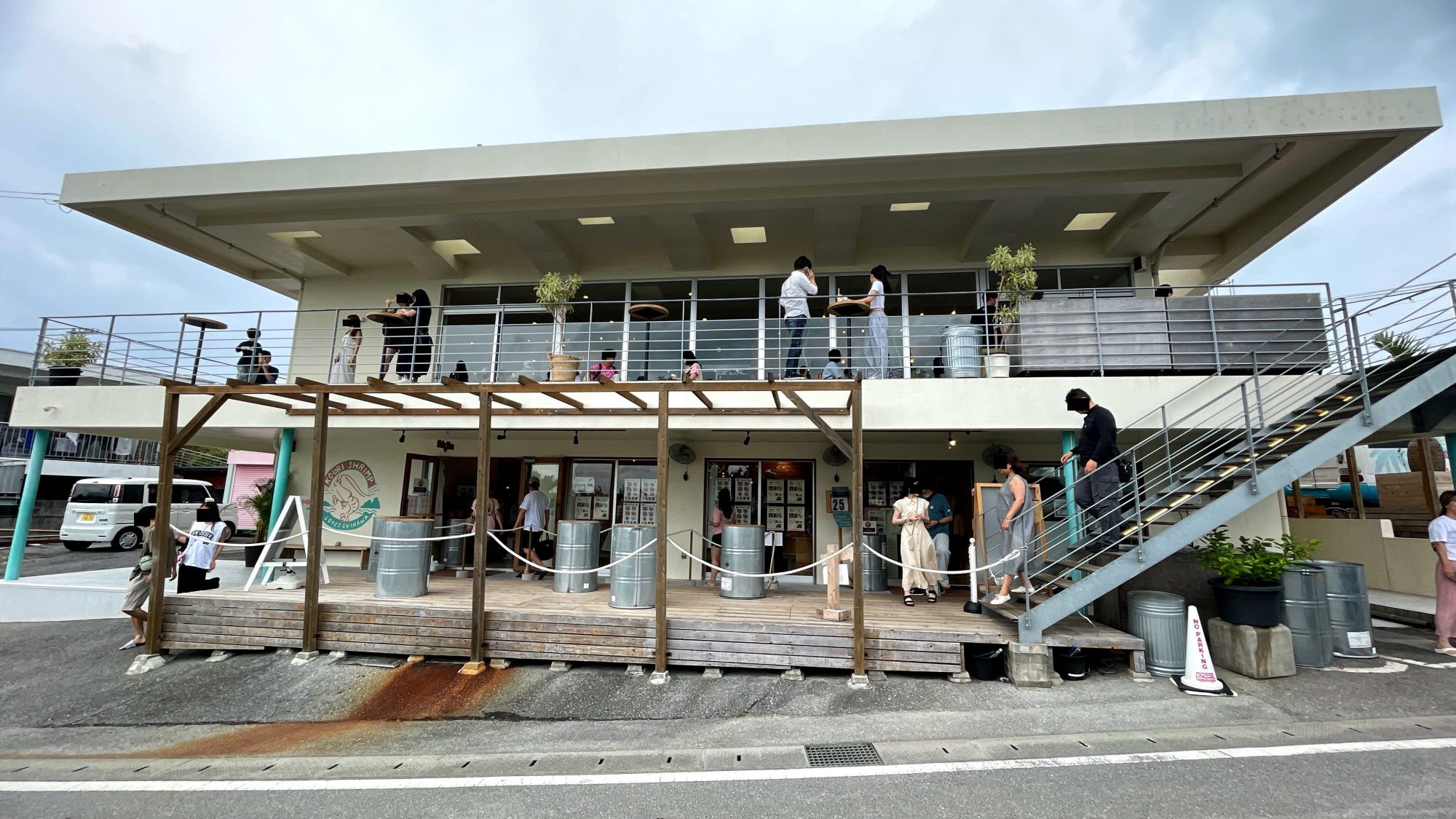 古宇利島蝦蝦飯KOURI SHRIMP攻略：點餐取餐流程、最新菜單價格與海景座席，附Mapcode與停車指南