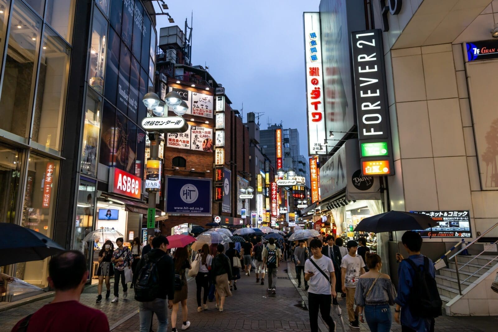 東京下雨天去哪玩?日本導遊教你雨中也能玩得盡興的行程安排!