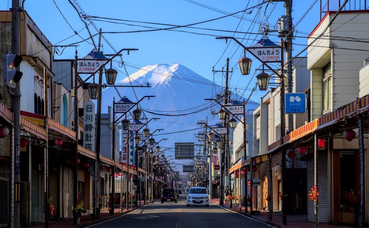 新屋山神社