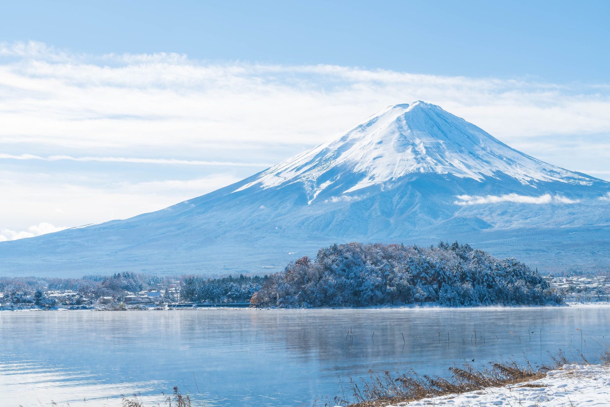 日本雪季山區降雪景觀