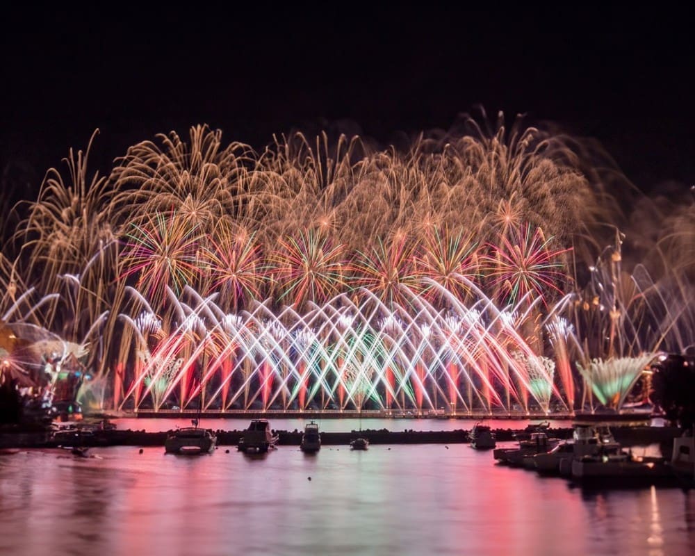 熱海海上花火大會大空中尼加拉與熱海灣觀賞視野