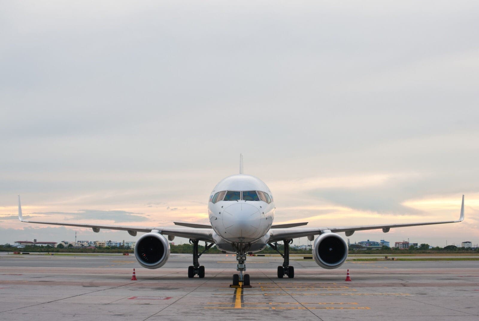 哪些航空公司使用波音737-800飛往日本？航班、航空公司一覽