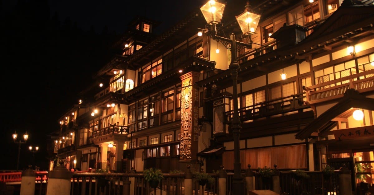 日本老舖溫泉旅館外觀