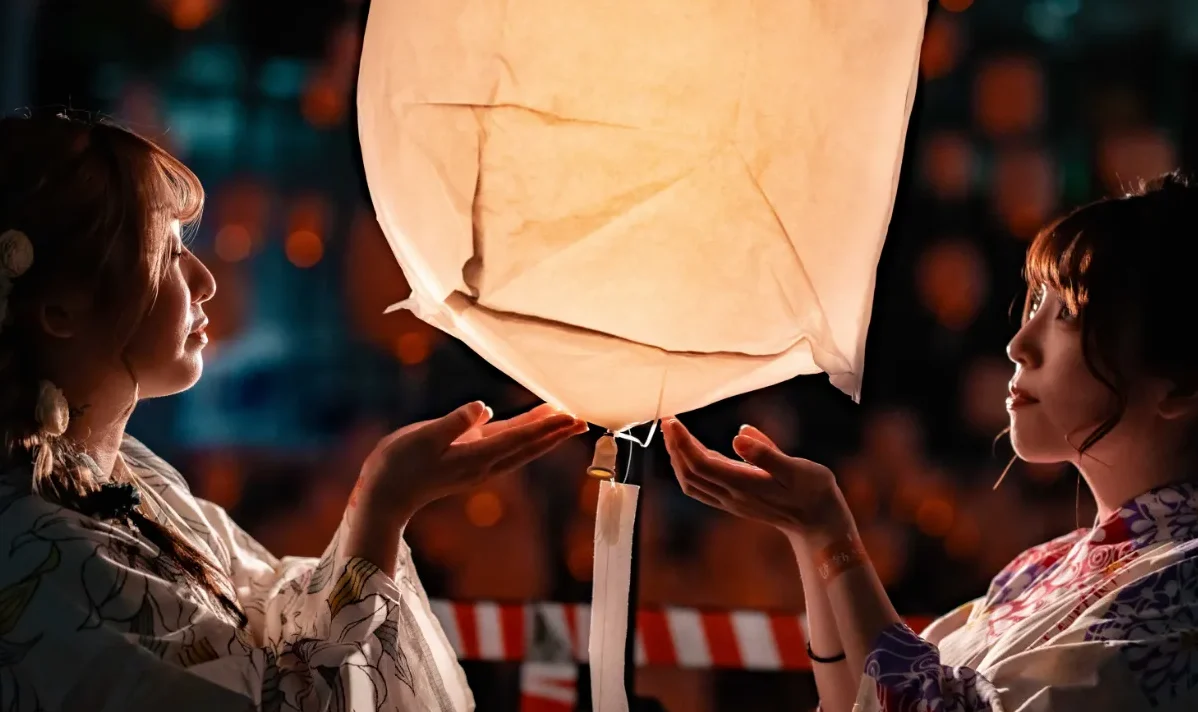 日本七夕天燈祭 LED 天燈夜空畫面