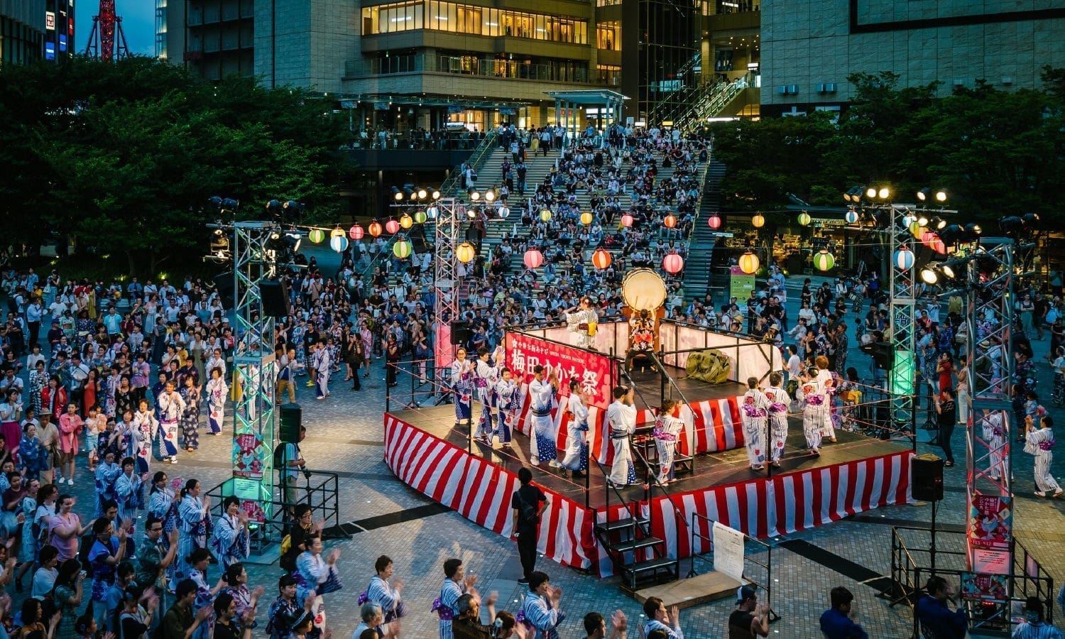 大阪梅田浴衣祭夏日盆踊活動情境