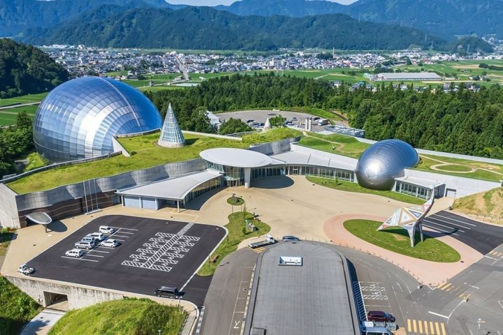 中部北陸「福井恐龍博物館親子」5日遊｜鐵道祕境・大象互動・網美景點