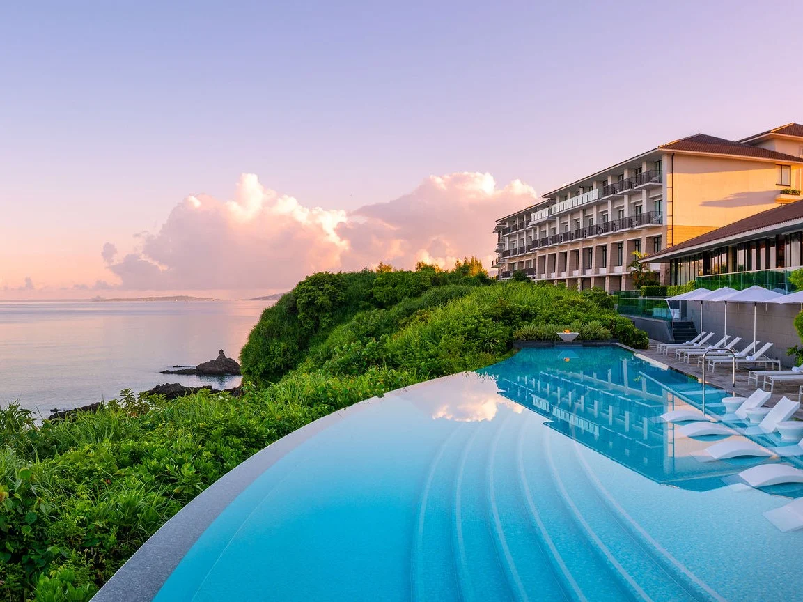 Halekulani Okinawa 海麗客蘭尼沖繩海景泳池