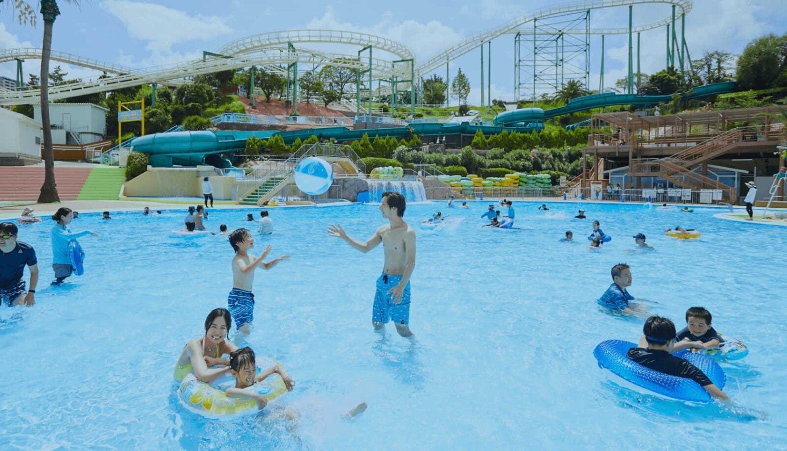 枚方公園 THE BOON 夏季泳池與滑水道