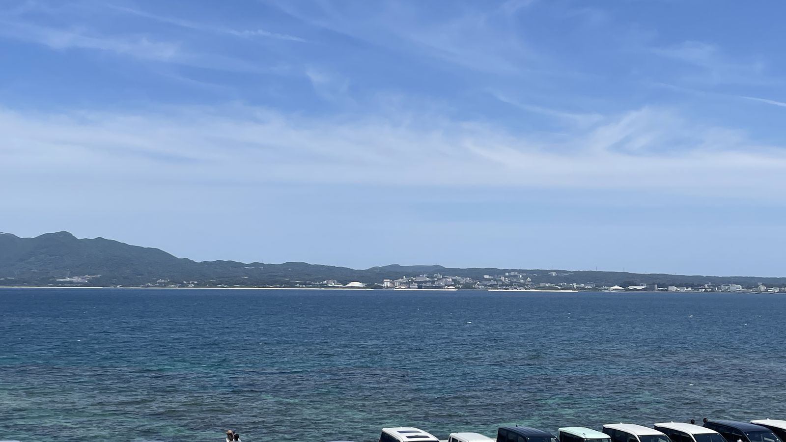許田休息站附近防波堤與沿岸海景