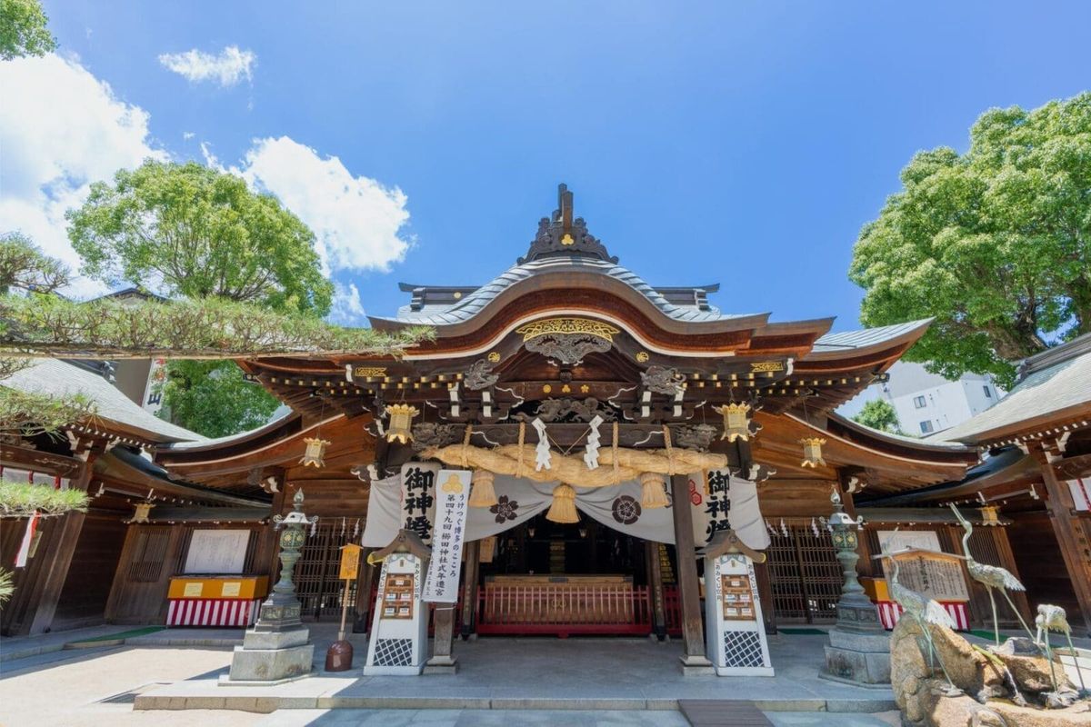 櫛田神社 → 柳州遊船(自費)→ 高良大社 → 秋月城下町散策 → 回飯店