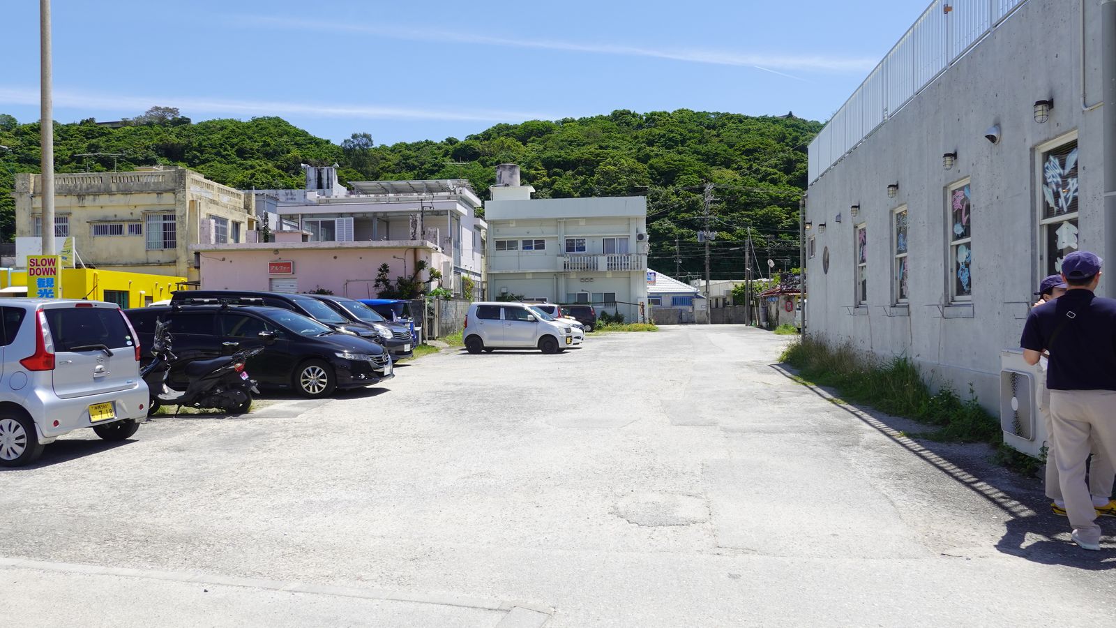 漁師食堂大ばんぶる舞本部店門口的免費專屬停車場空間