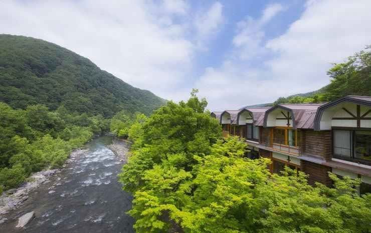 日本東北星野奧入瀨溪溫泉包車五日遊