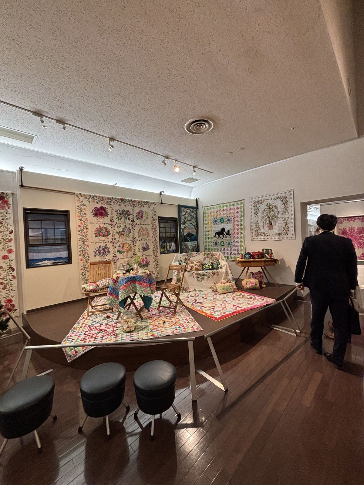 毛巾美術館藝術畫廊與展示空間