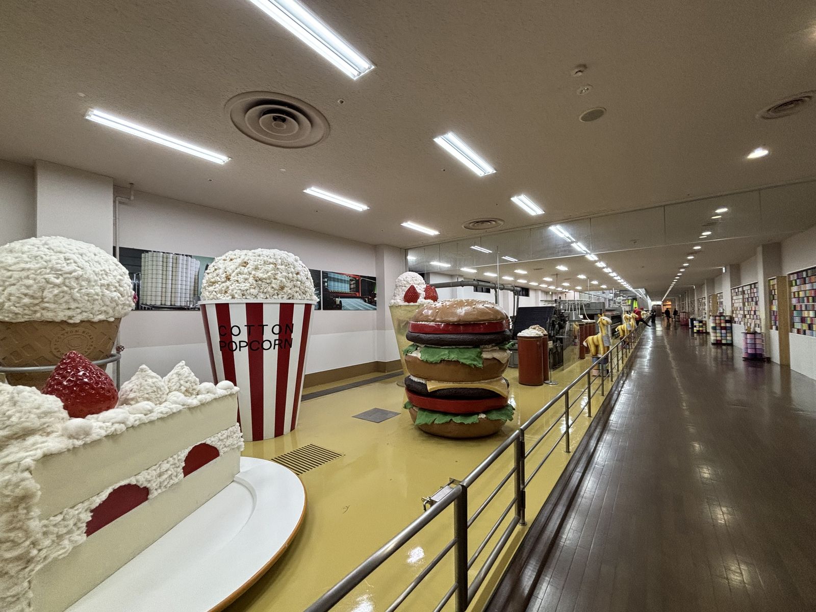 毛巾美術館以棉花製作的大型食物藝術展示
