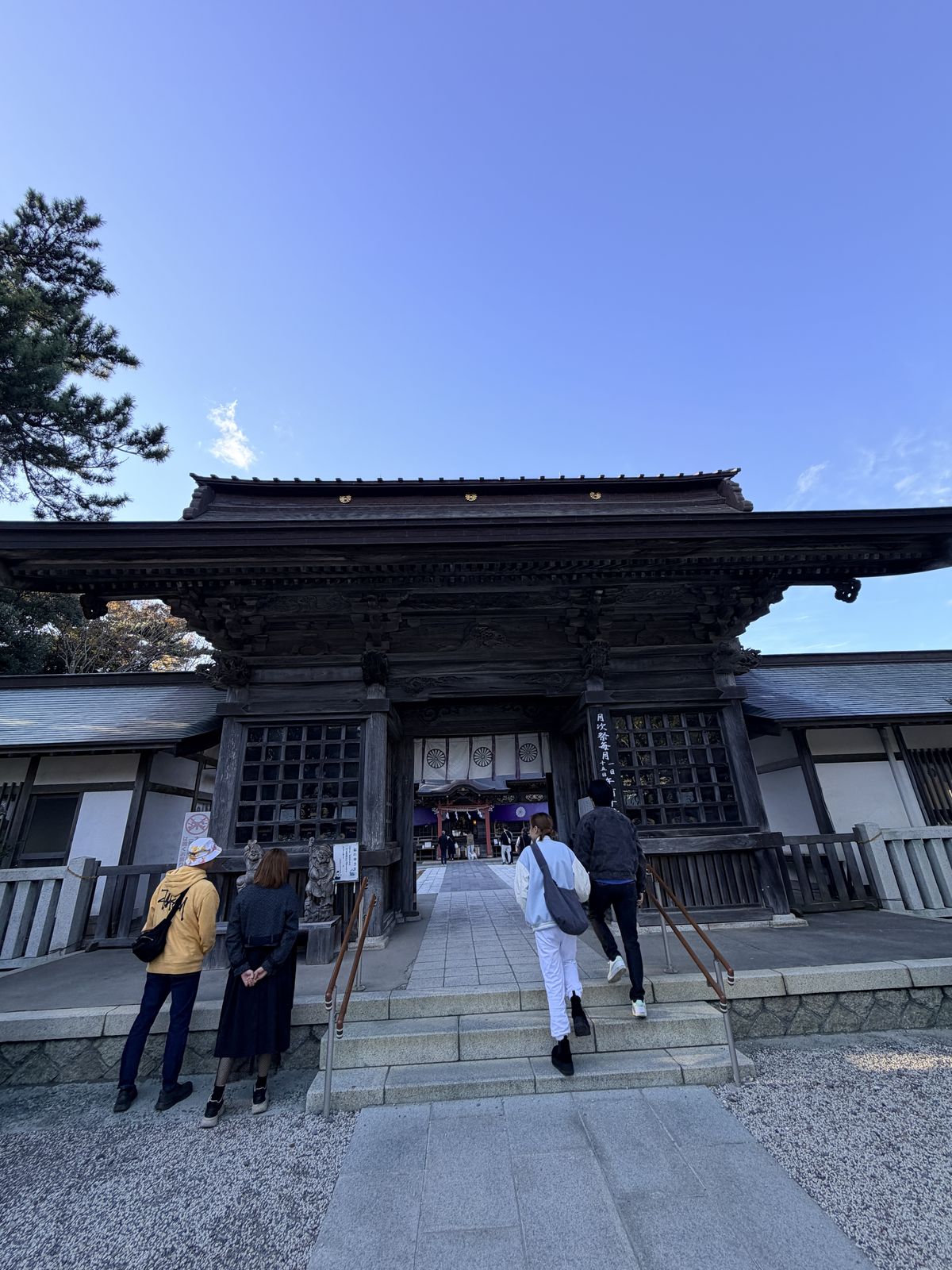 大洗磯前神社隨神門與石階入口