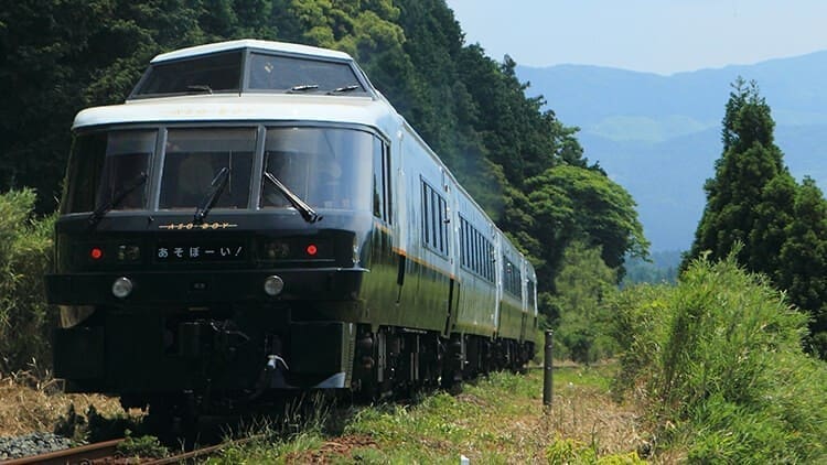 九州阿蘇男孩觀光列車的奇妙旅程