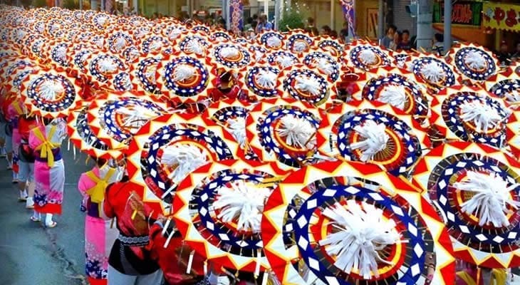 鳥取鏘鏘祭彩傘一齊傘舞