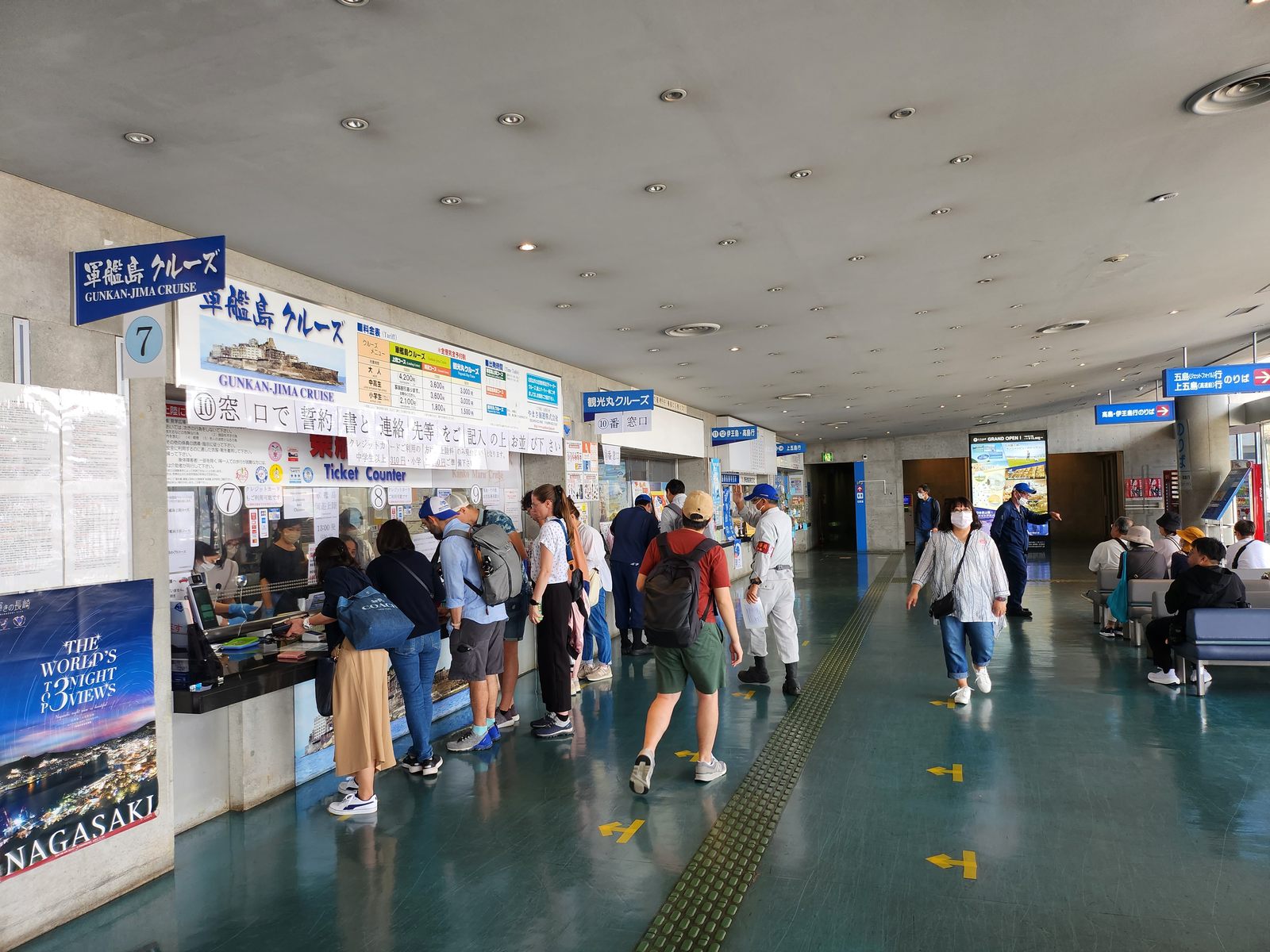 長崎港軍艦島售票大廳與排隊動線