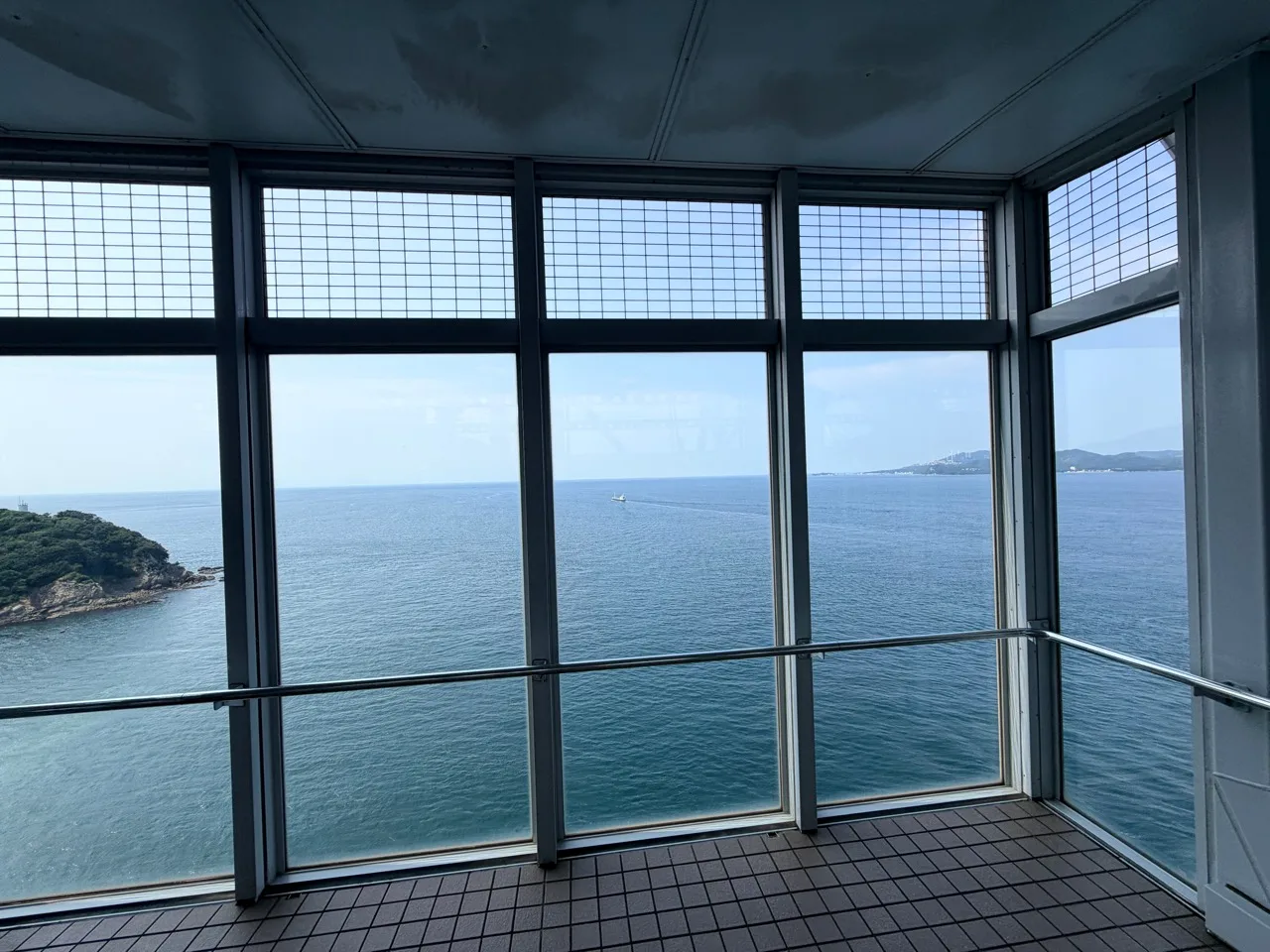 從渦之道展望室眺望鳴門海峽