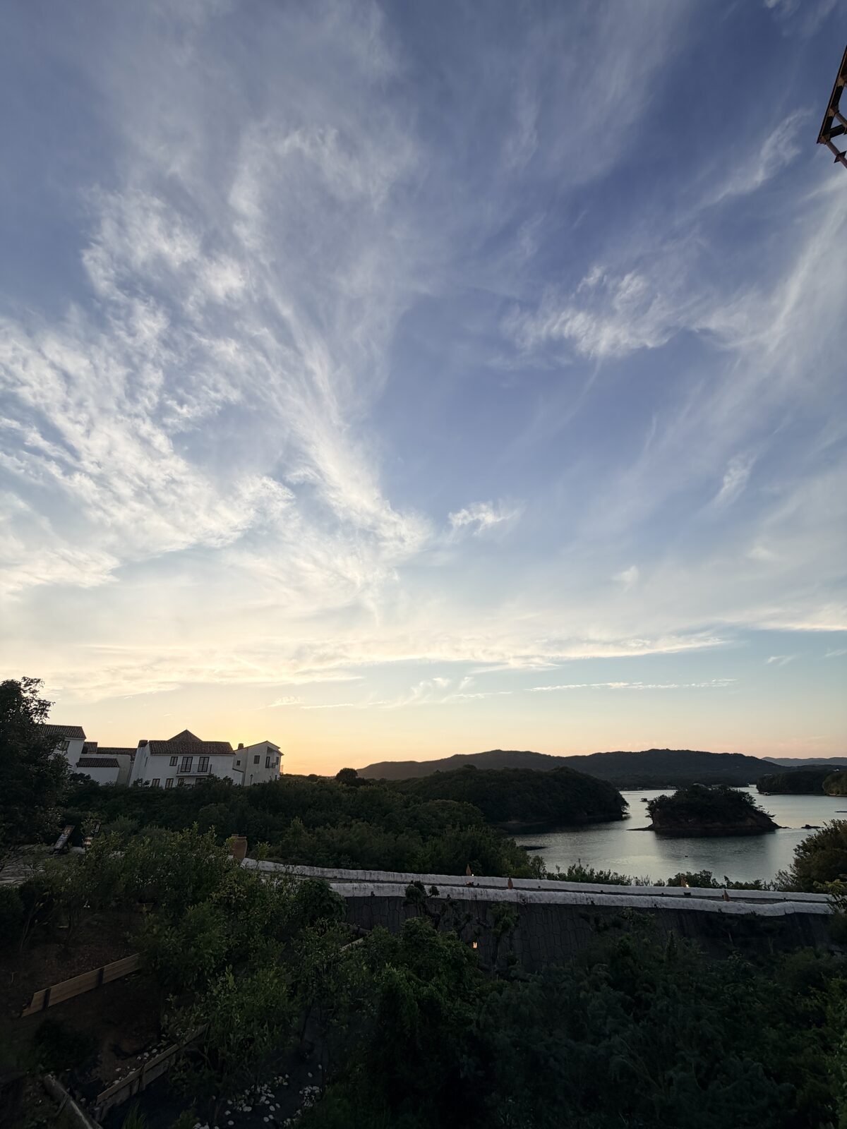 志摩地中海村夕陽下的英虞灣