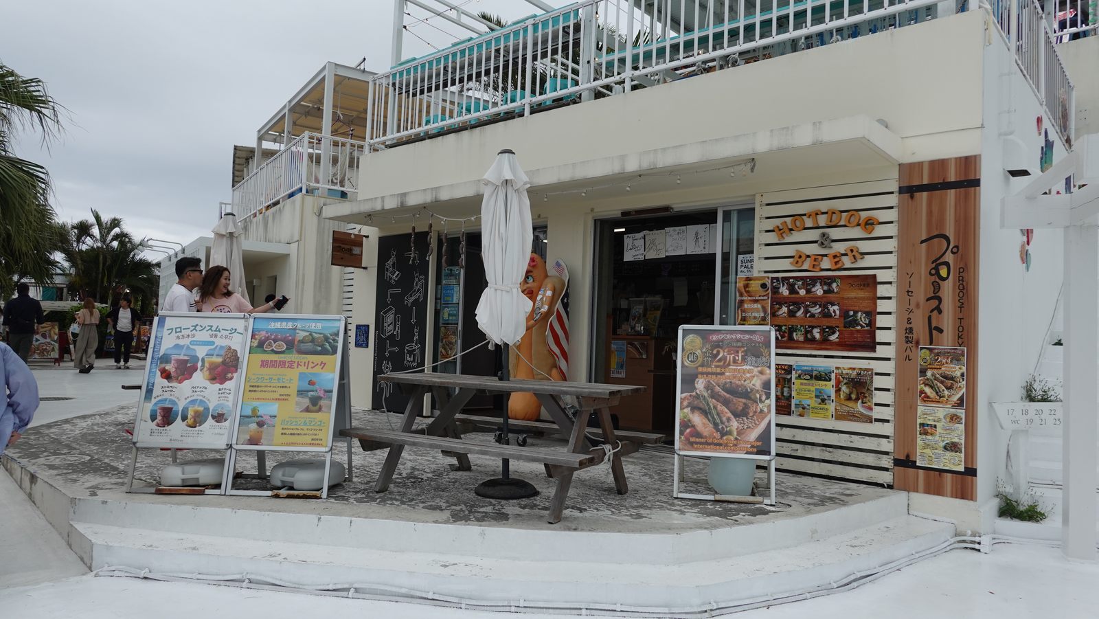 瀨長島海風露台咖啡店外觀