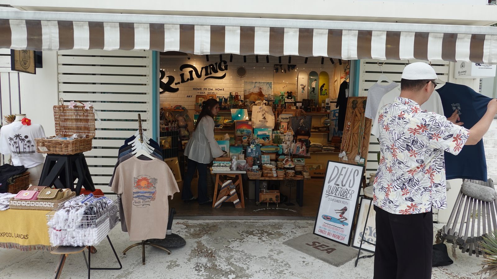 瀨長島海風露台紀念品商店