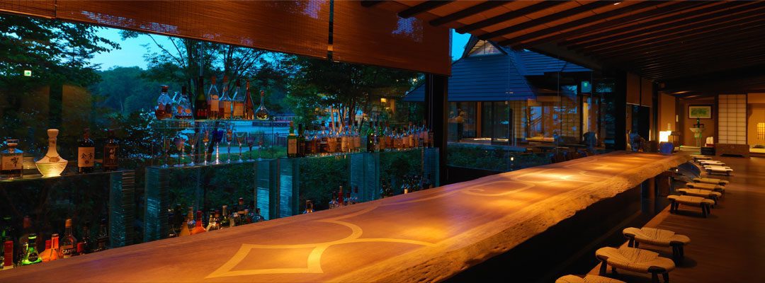 阿寒鶴雅別莊 鄙之座 房內飲料、晚餐飲品與酒吧都含在住宿裡