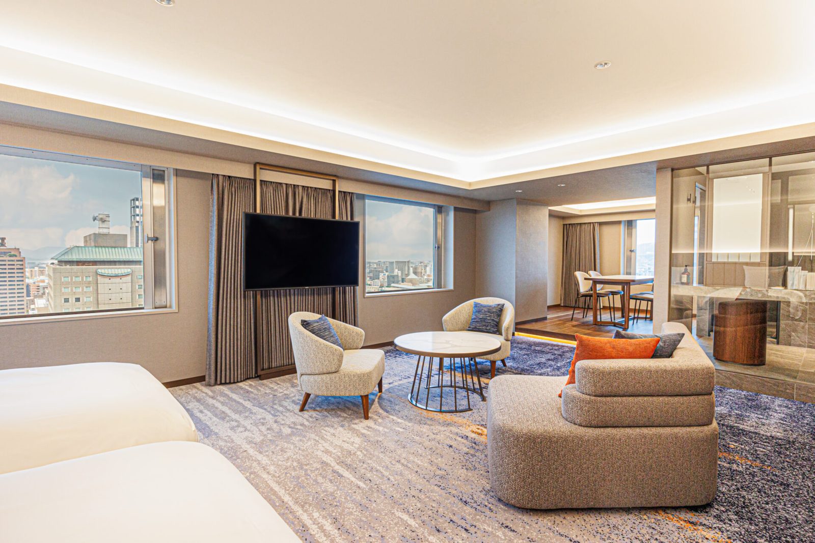 ANA 皇冠假日酒店廣島 Suite 起居空間