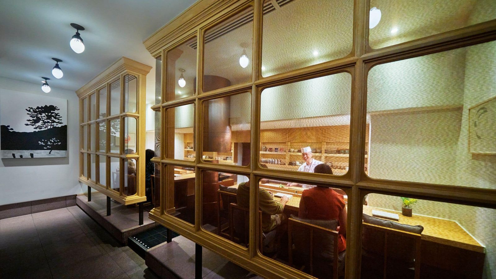 東京虎之門安達仕酒店 52 樓的屋頂酒吧與 8 席壽司