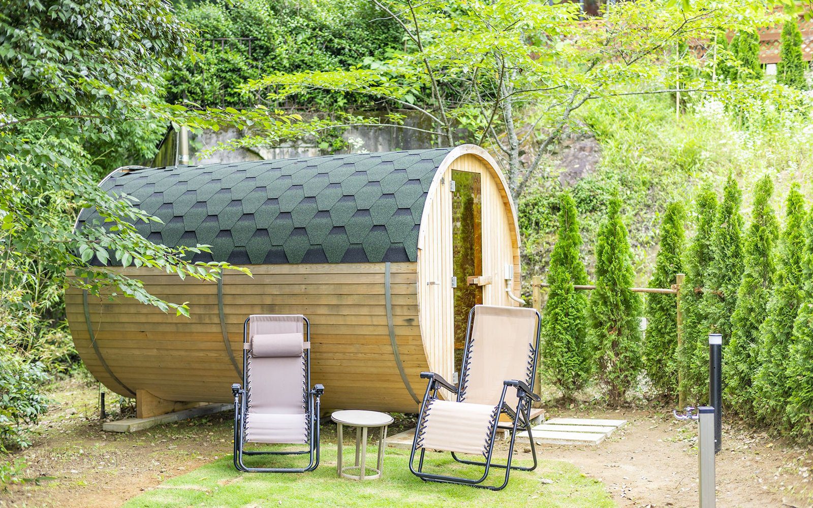 Glamping Hills AURA Terrace 茨城 被樹林包圍的貸切桶式三溫暖