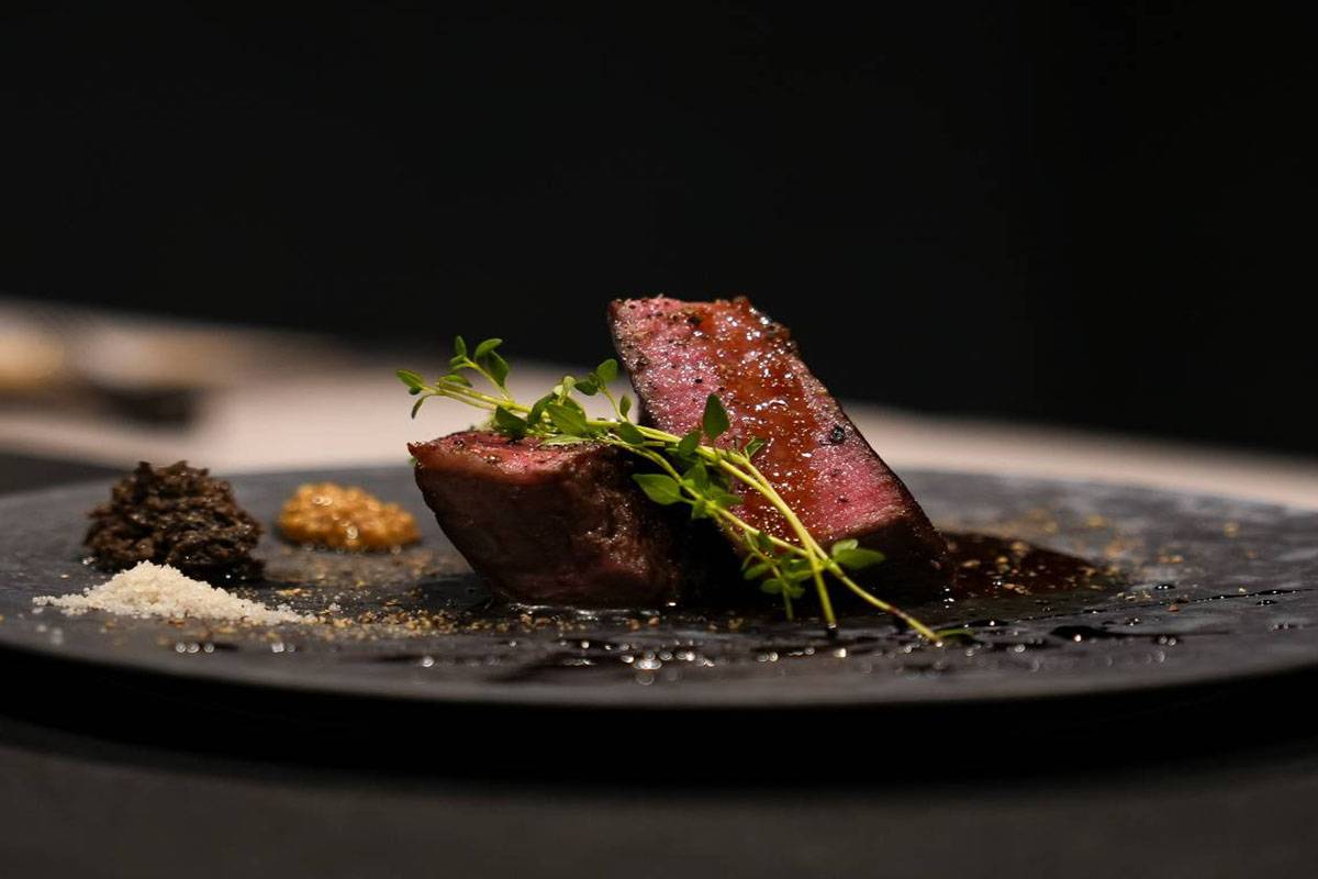 二世古比羅夫夏萊艾比酒店｜Wagyu Tsubaki 的北海道和牛料理