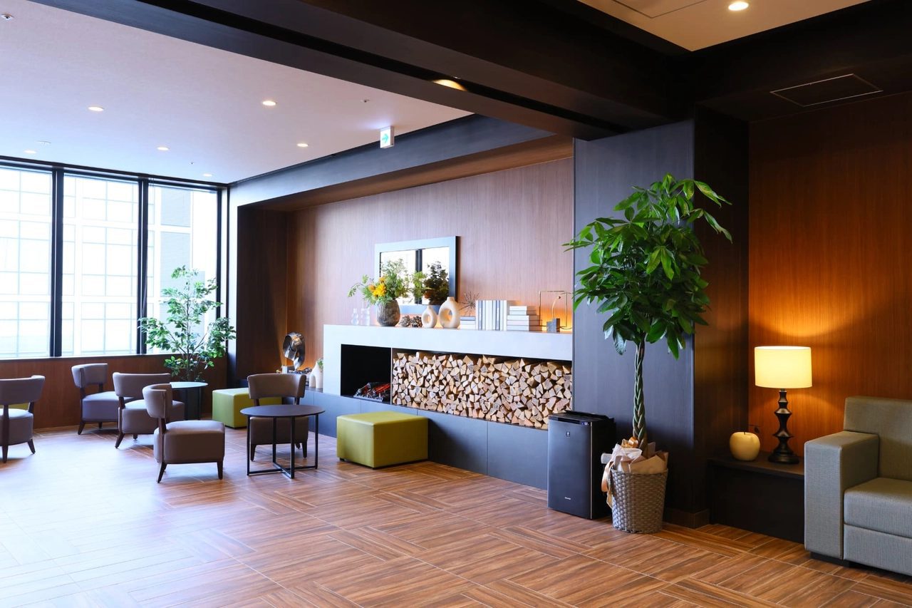 Dormy Inn 青森 大廳的休息空間
