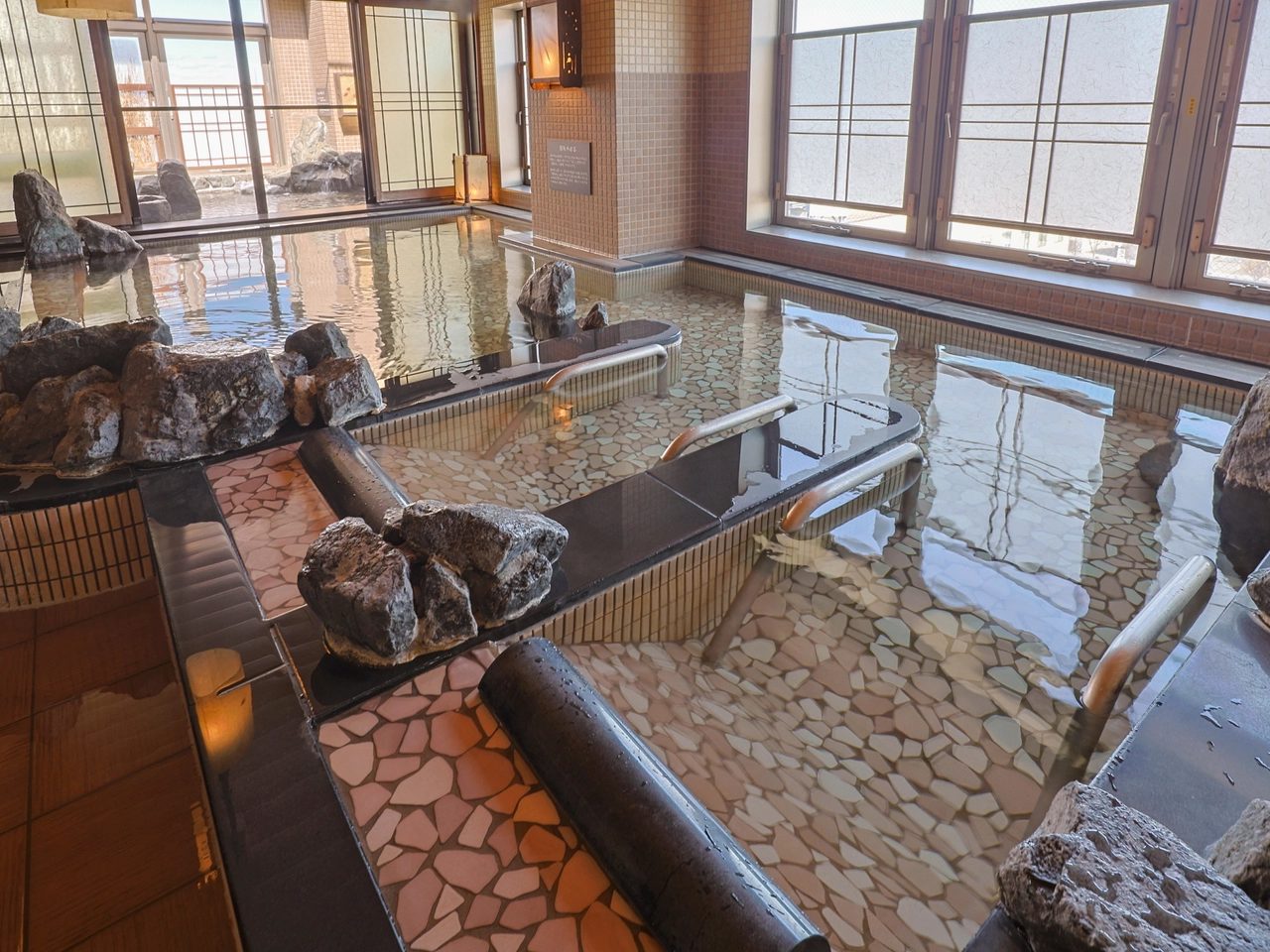 Dormy Inn 旭川 10 樓的天然溫泉大浴場