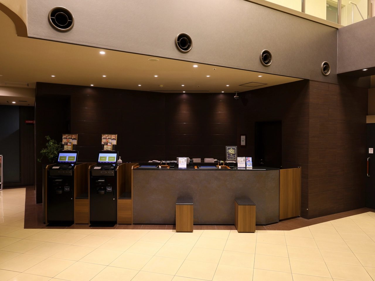 Dormy Inn 姬路 櫃台