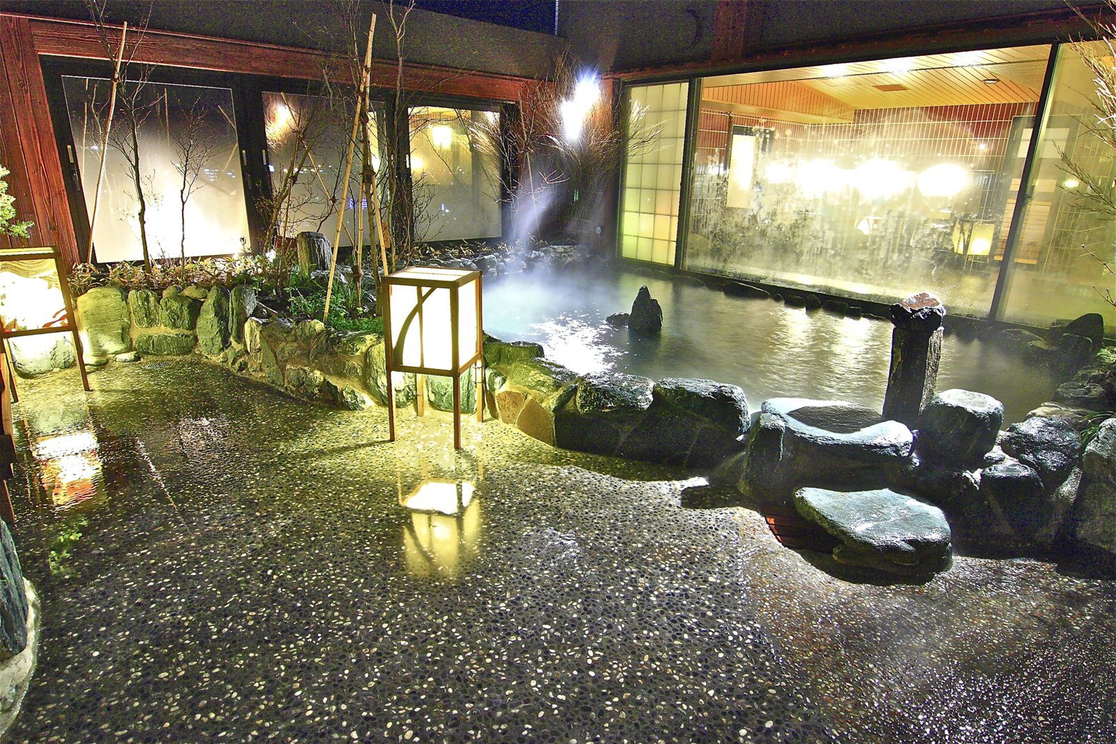 Dormy Inn 弘前 10 樓天然溫泉岩木櫻之湯露天風呂