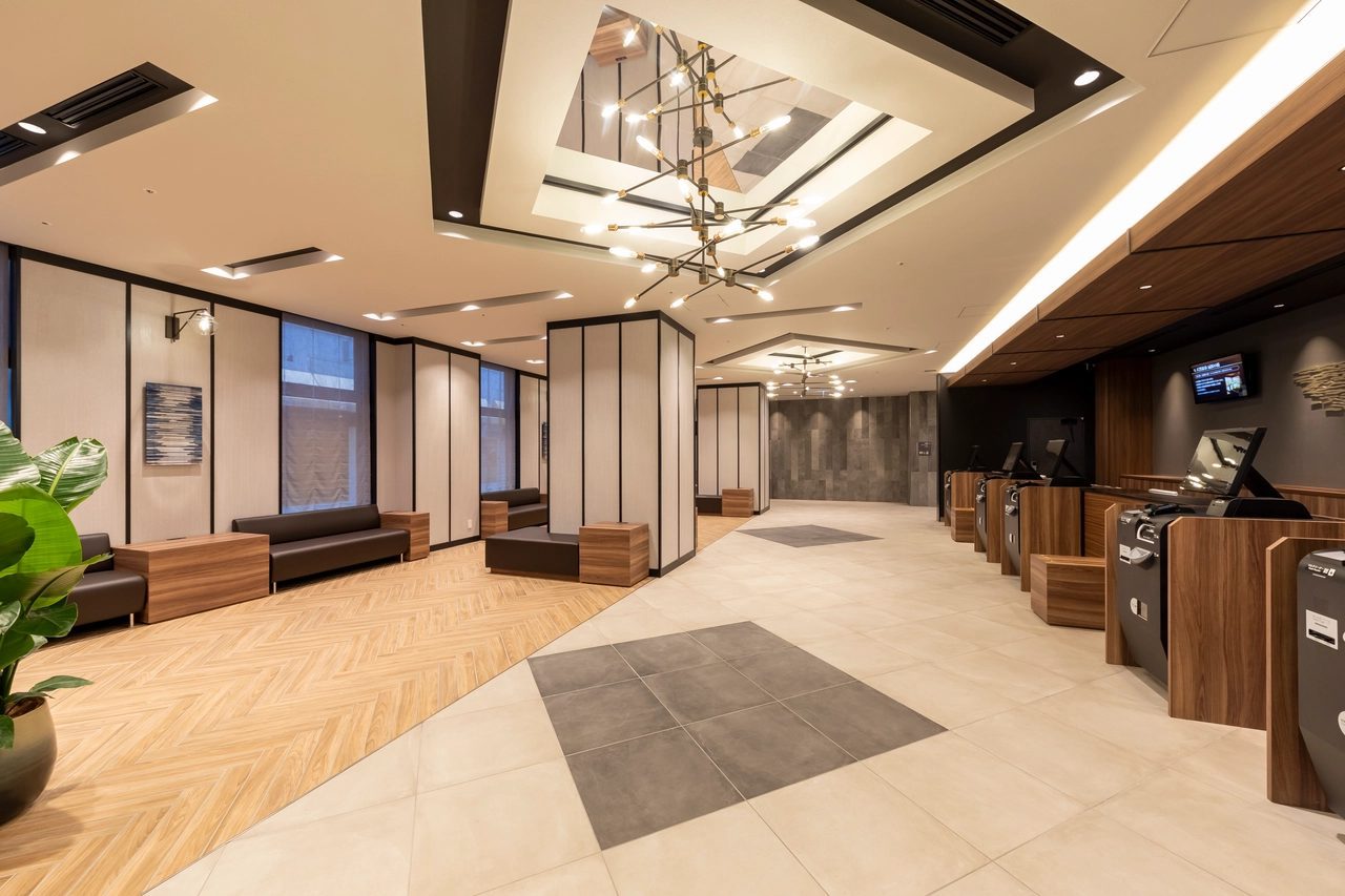 Dormy Inn 川崎 大廳的休息空間