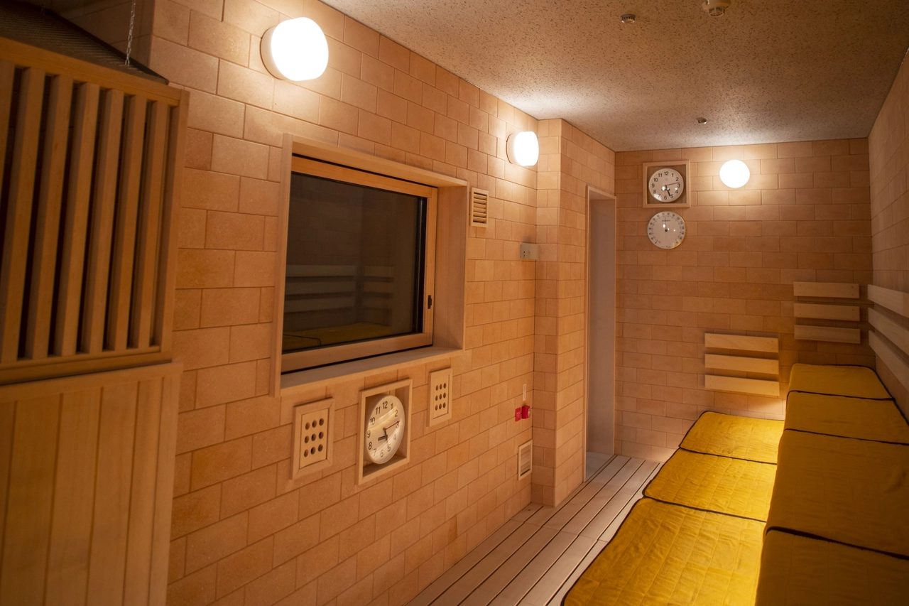 Dormy Inn 神戶元町 壺湯、高溫三溫暖與 15 度的水風呂