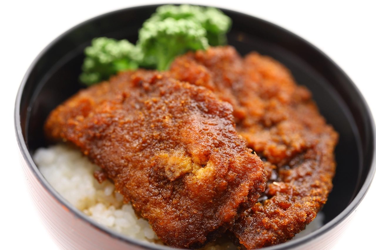 Dormy Inn PREMIUM 福井 早餐的醬汁豬排丼