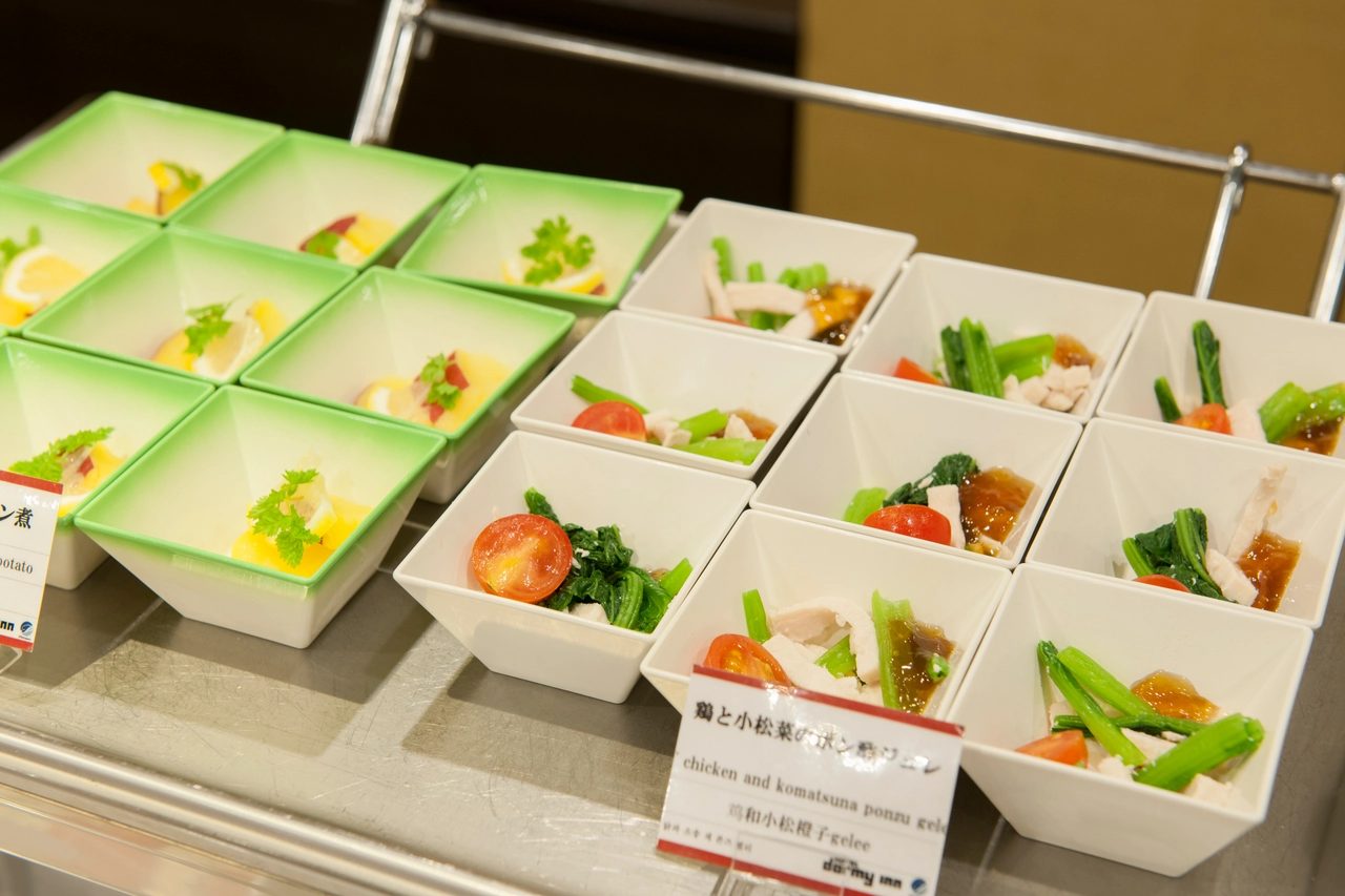 Dormy Inn PREMIUM 博多・Canal City 前 早餐的小缽料理