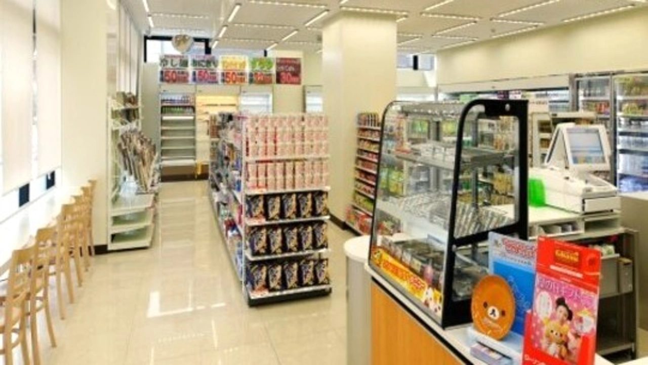Dormy Inn PREMIUM 京都站前 併設便利商店