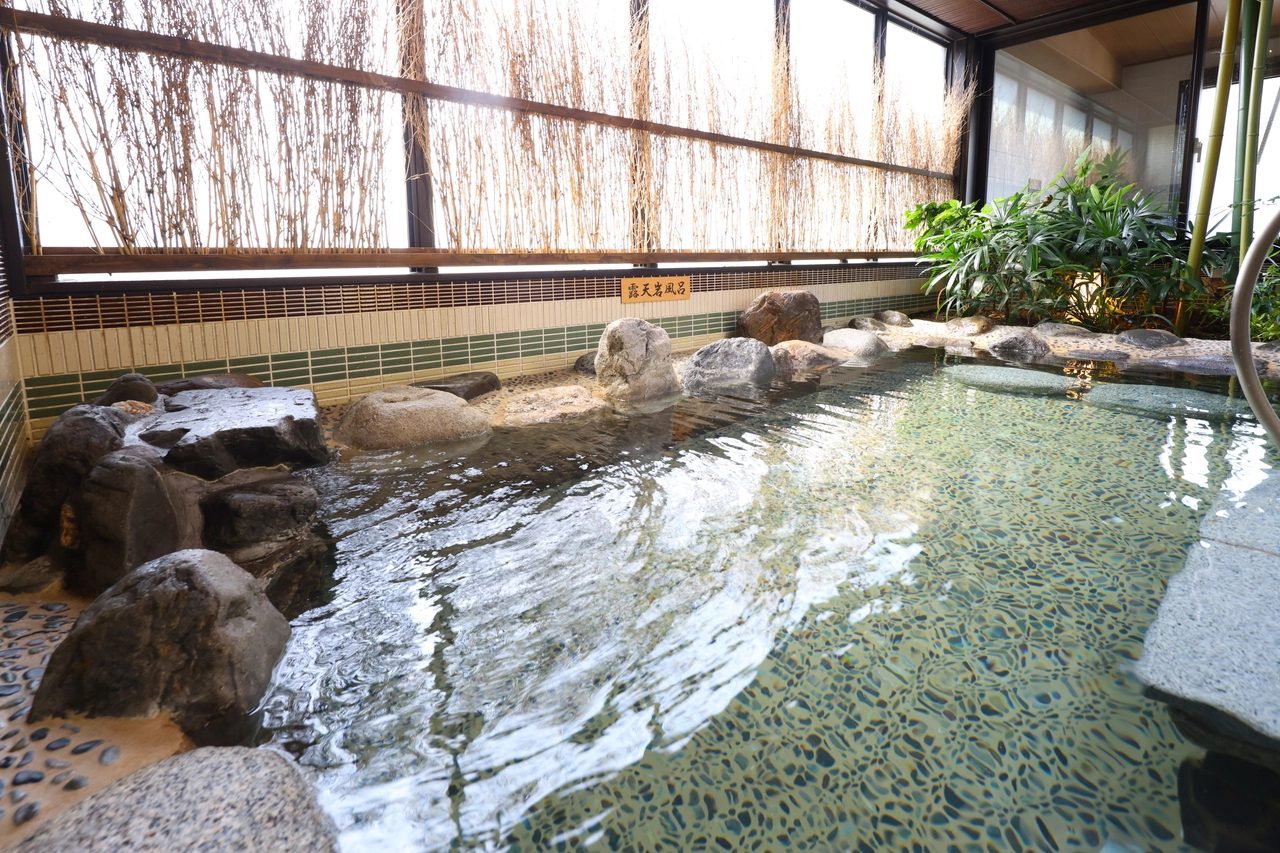 Dormy Inn PREMIUM 京都站前 竹燈的露天風呂與城陽溫泉