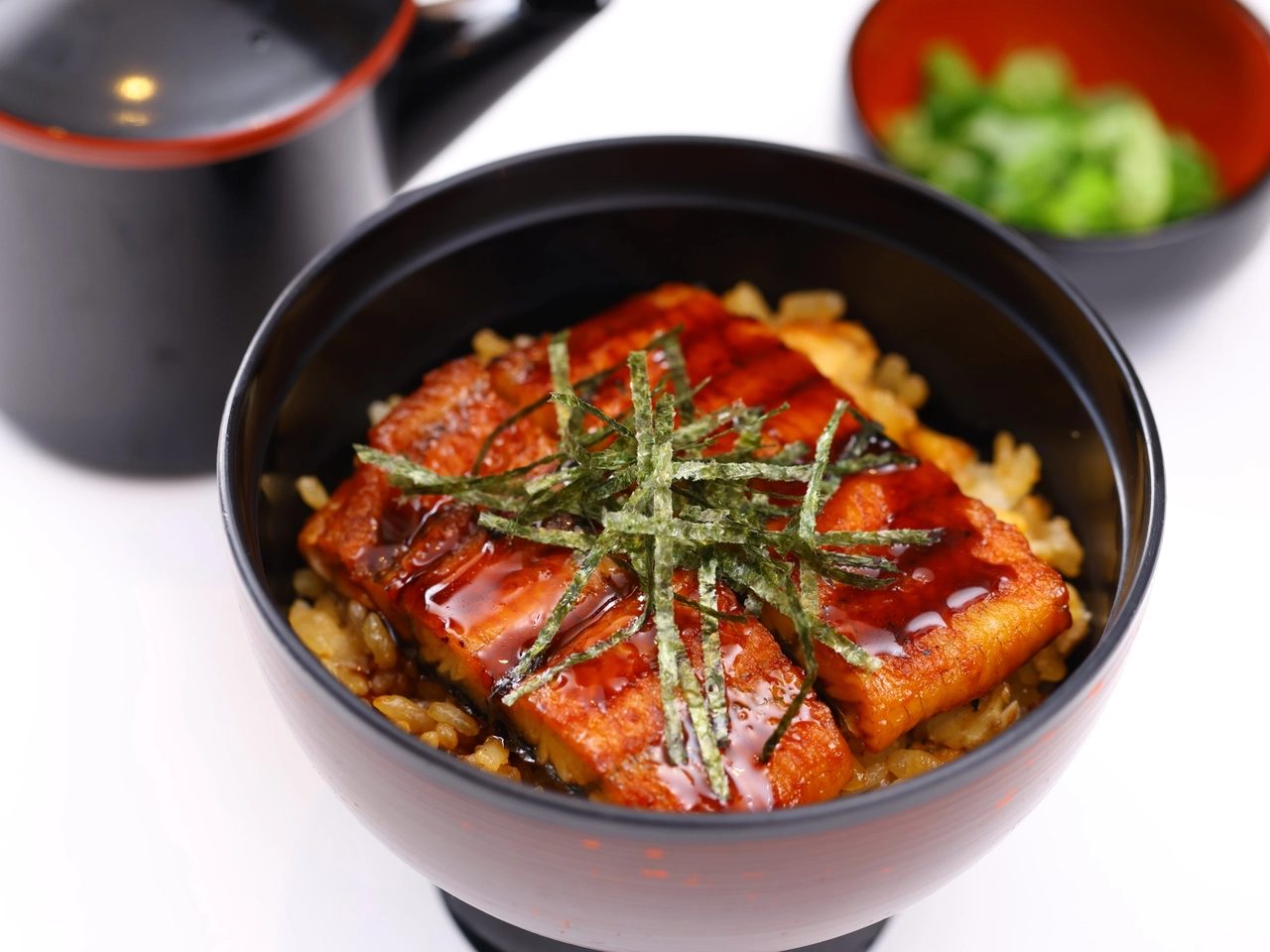 Dormy Inn PREMIUM 名古屋榮 早餐的鰻魚飯三吃與味噌土手煮
