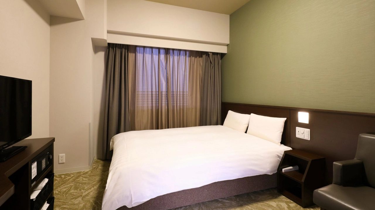 Dormy Inn PREMIUM 大阪北濱 雙人房