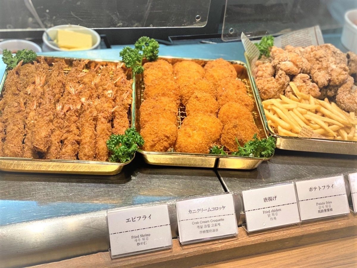 Dormy Inn PREMIUM 札幌 早餐的熟食區