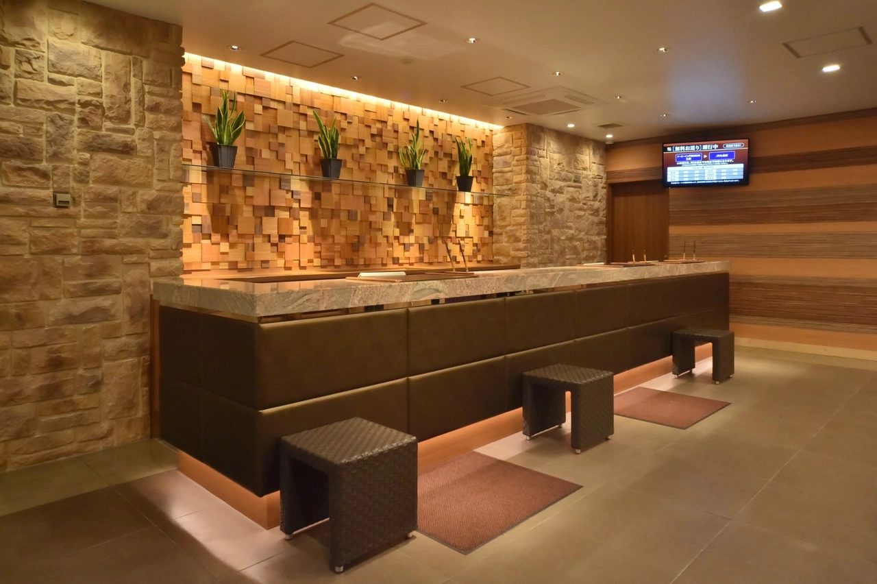 Dormy Inn PREMIUM 札幌 大廳與櫃台