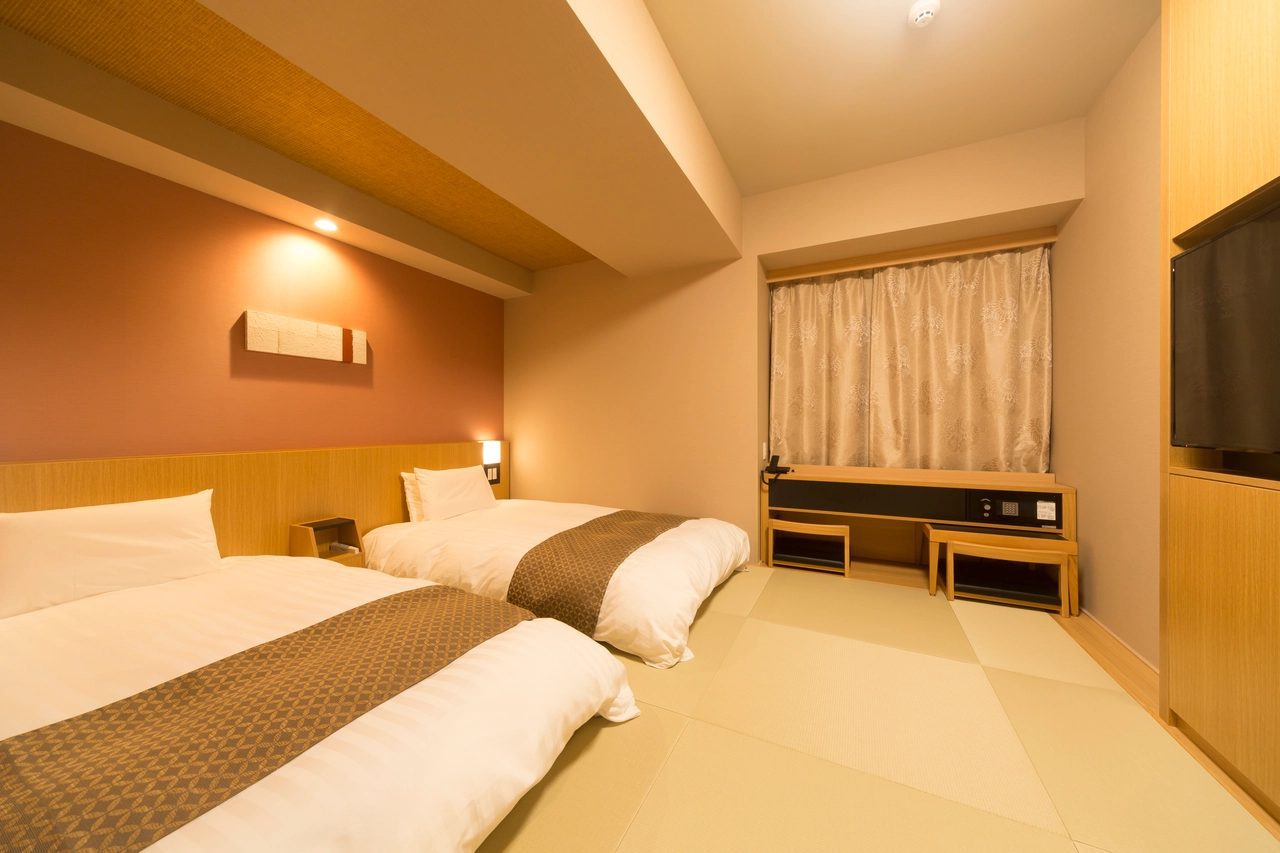 Dormy Inn PREMIUM 東京小傳馬町 和風雙床房