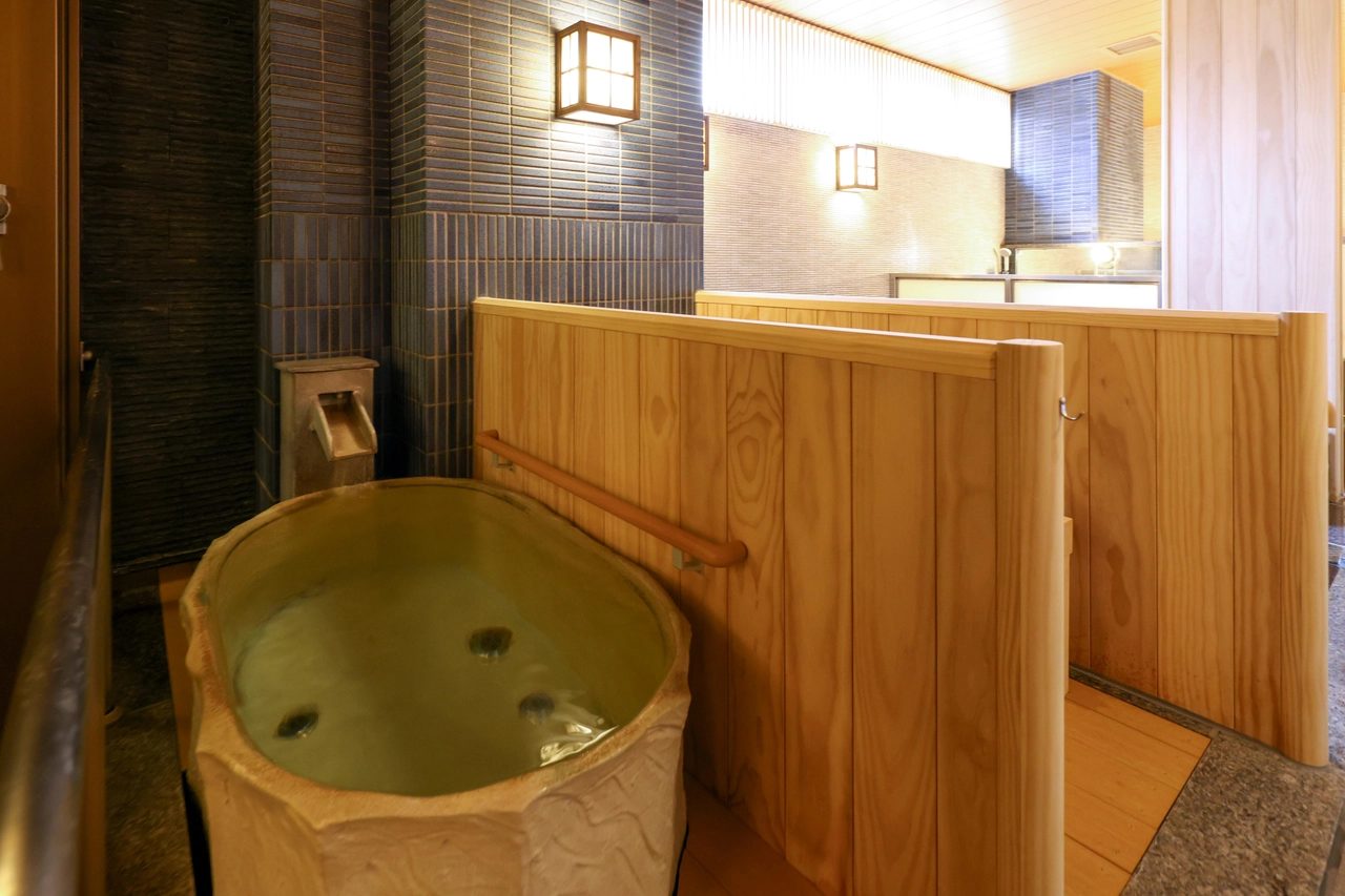 Dormy Inn 札幌 ANNEX 男湯的壺湯