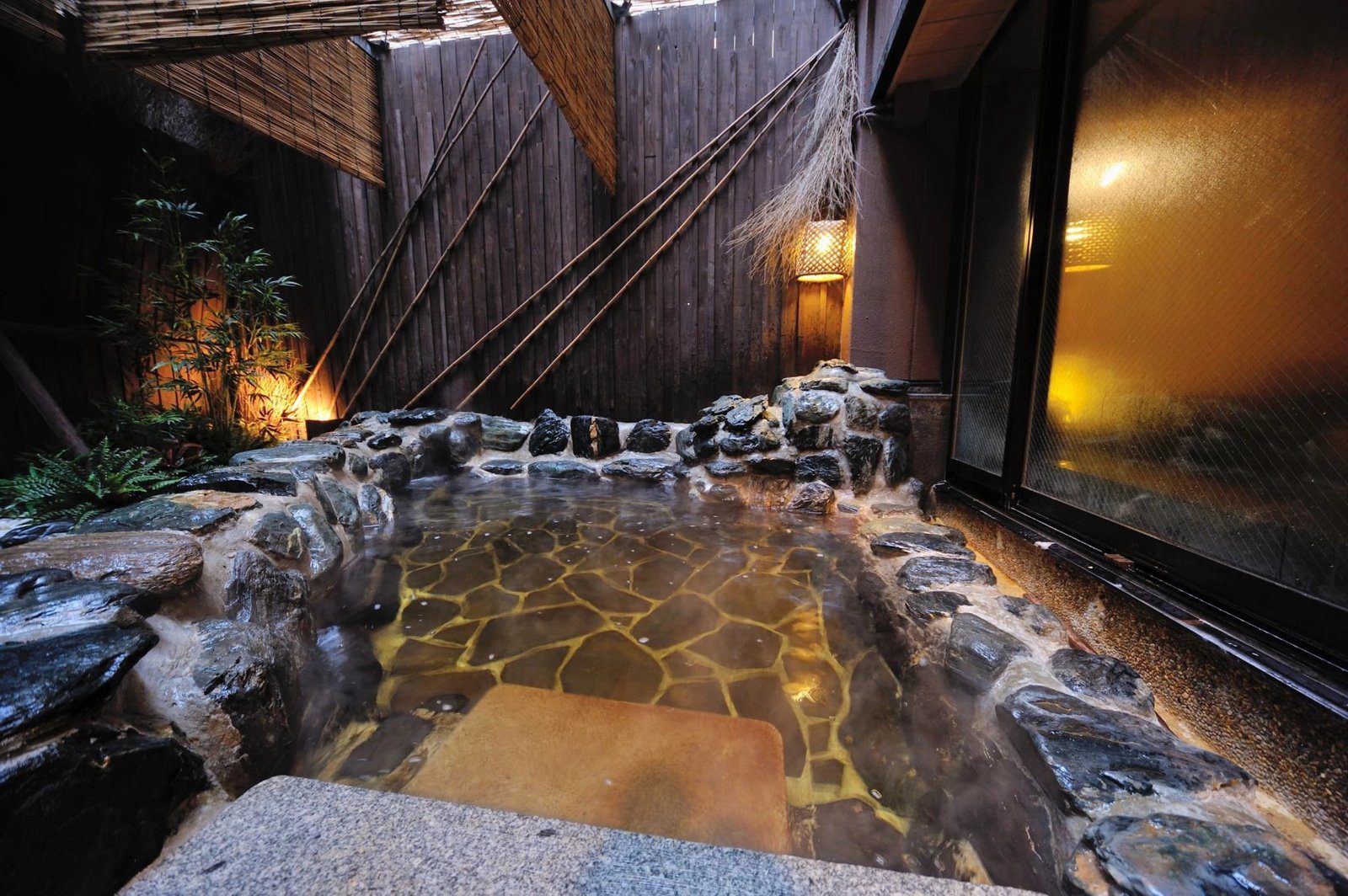 Dormy Inn 仙台 ANNEX 石砌的自家源泉露天風呂