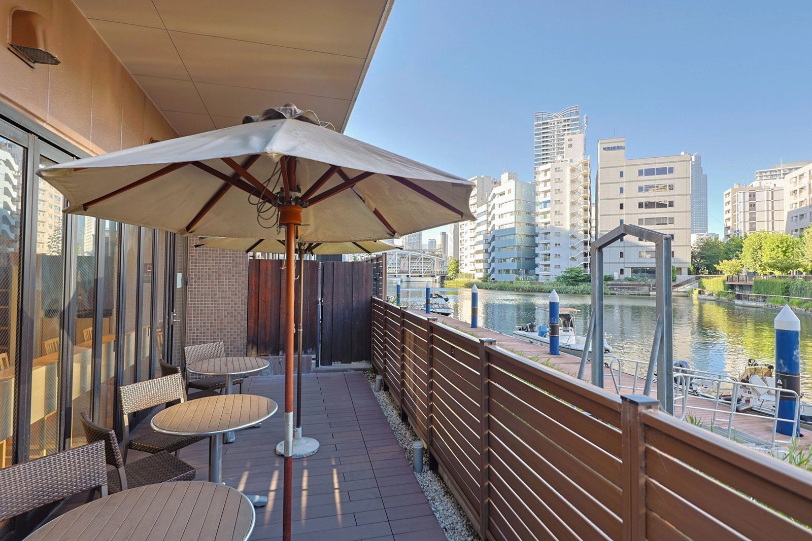 Dormy Inn 東京八丁堀 餐廳露台外的龜島川河岸
